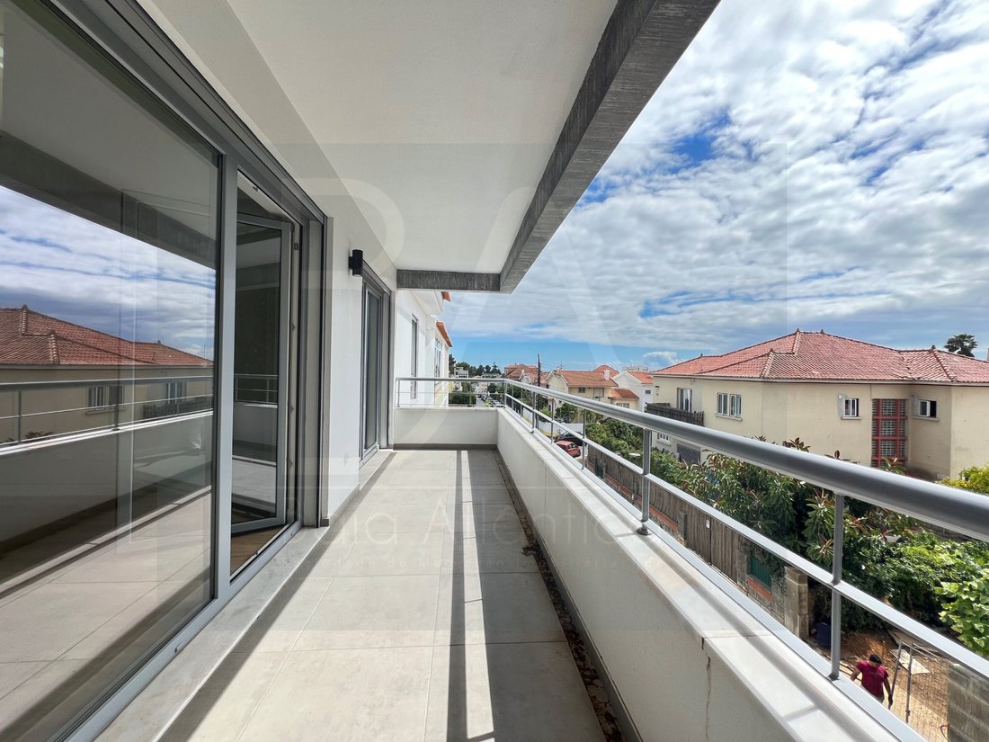Apartment in Carcavelos e Parede, Lisbon, Portugal 1 - 14295783