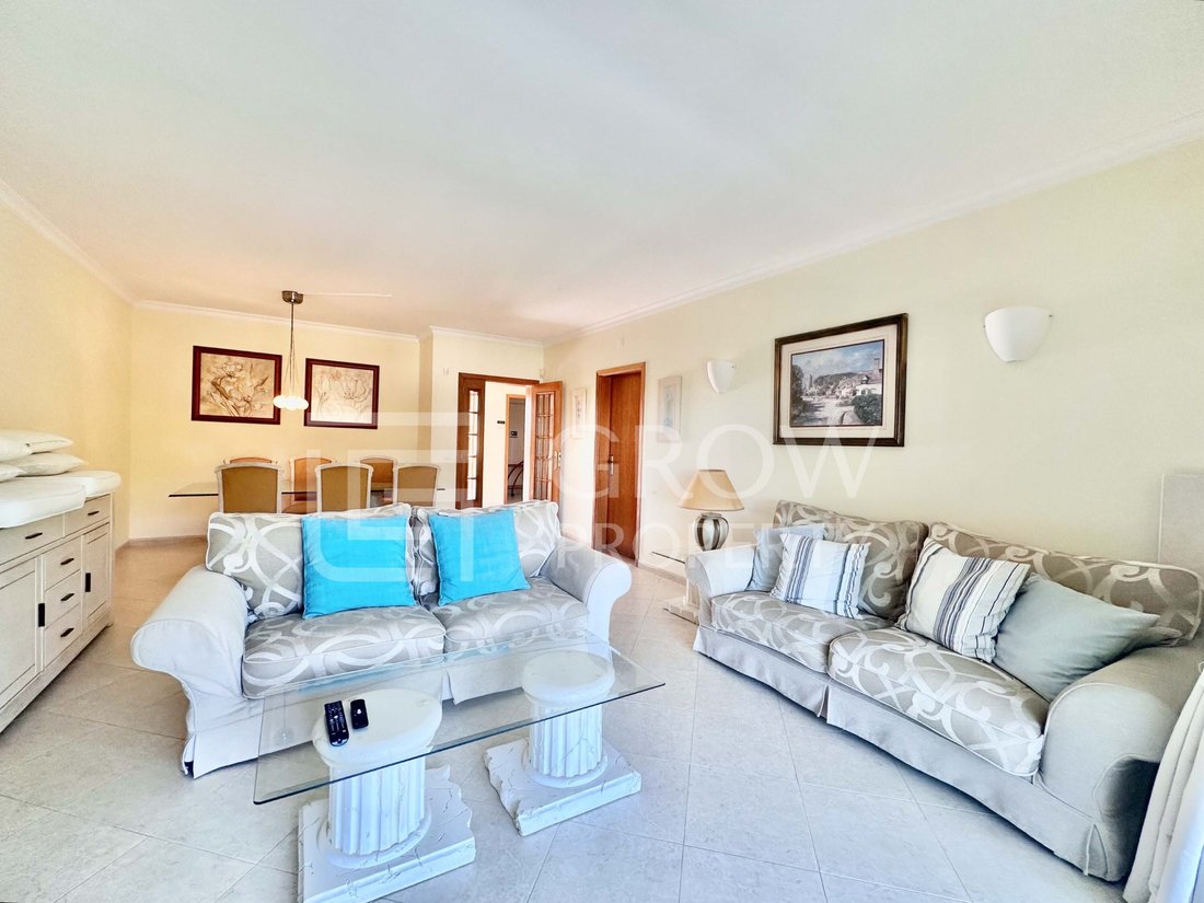 House in Vilamoura, Quarteira, Algarve 2 - 16373253