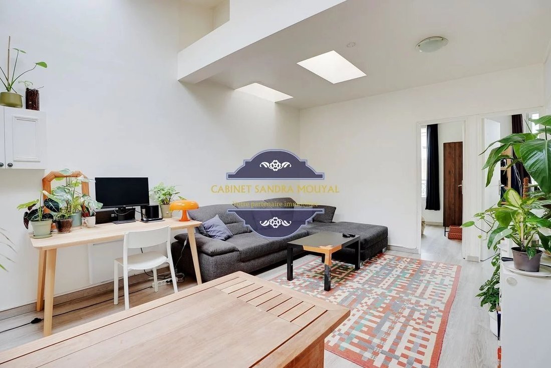 Apartment in Belleville-Saint Maur, Paris 11e Arrondissement, Paris 2 - 16715403
