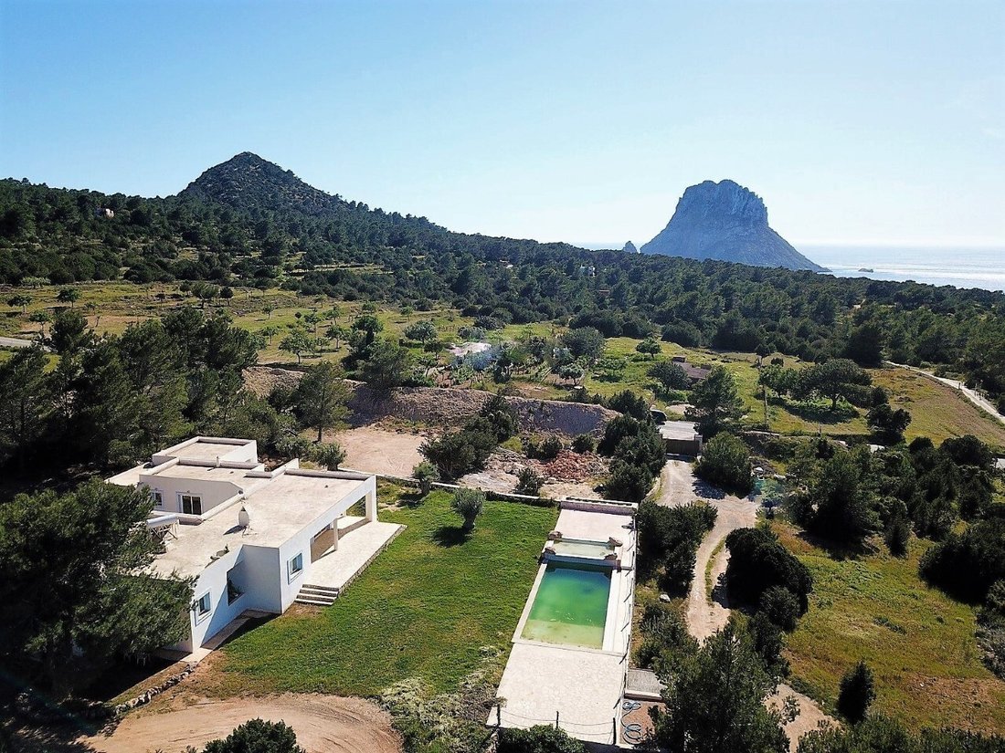 Villa in Es Cubells, Sant Josep de sa Talaia, Balearic Islands 2 - 16097916