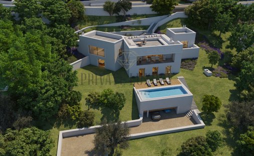 Villa in Loule (Sao Clemente), Algarve, Portugal 1