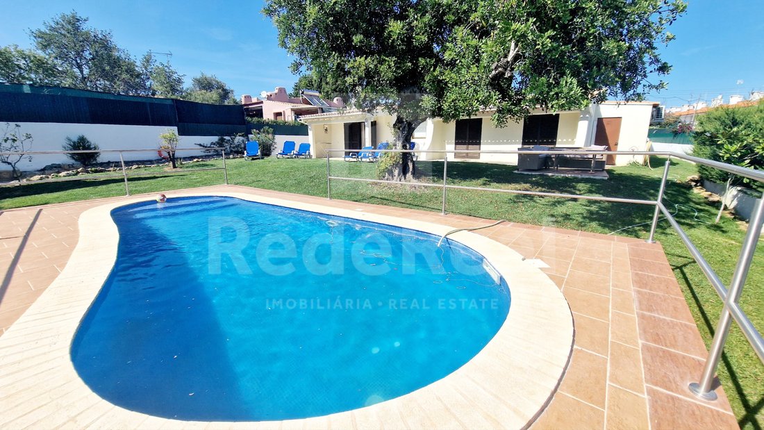 House in Olhos de Agua, Algarve, Portugal 1 - 12958302