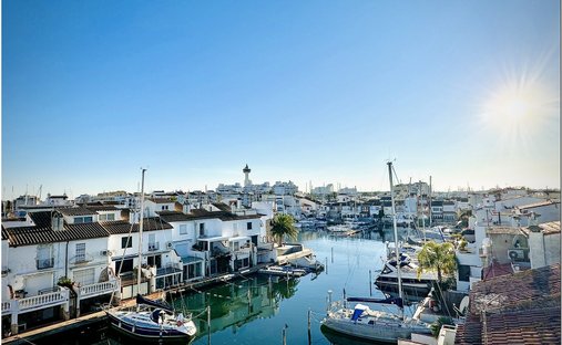 Haus in Empuriabrava, Katalonien, Spanien 1