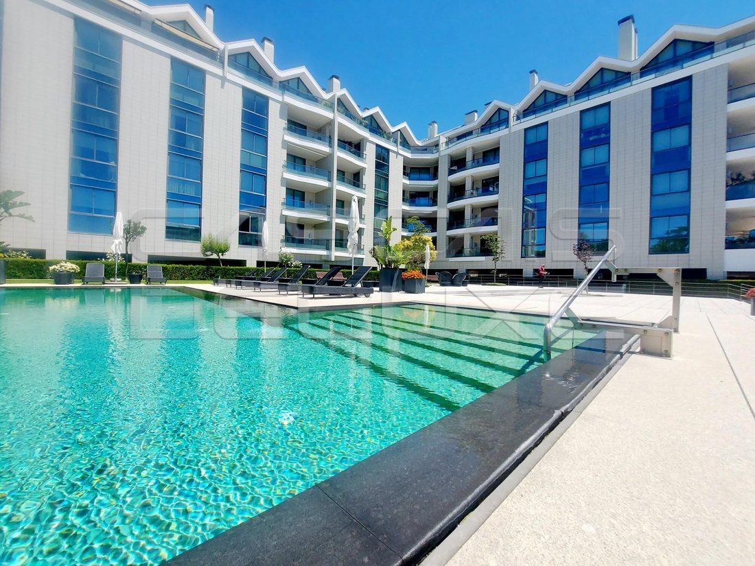 Apartment in Estoril, Cascais e Estoril, Lisbon 1 - 11933283