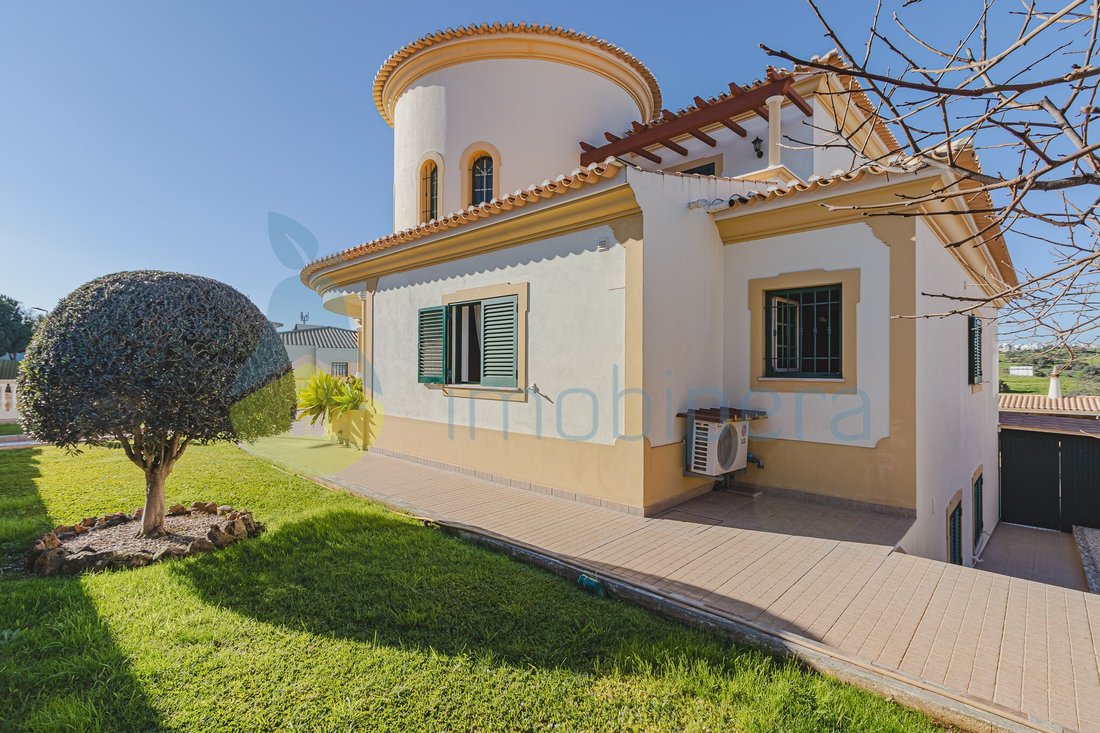 House in Olhos de Agua, Algarve, Portugal 1 - 16493107