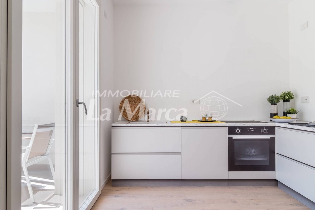Apartment in Cathedral - Piazza dei Signori, Treviso, Italy 5 - 16555953