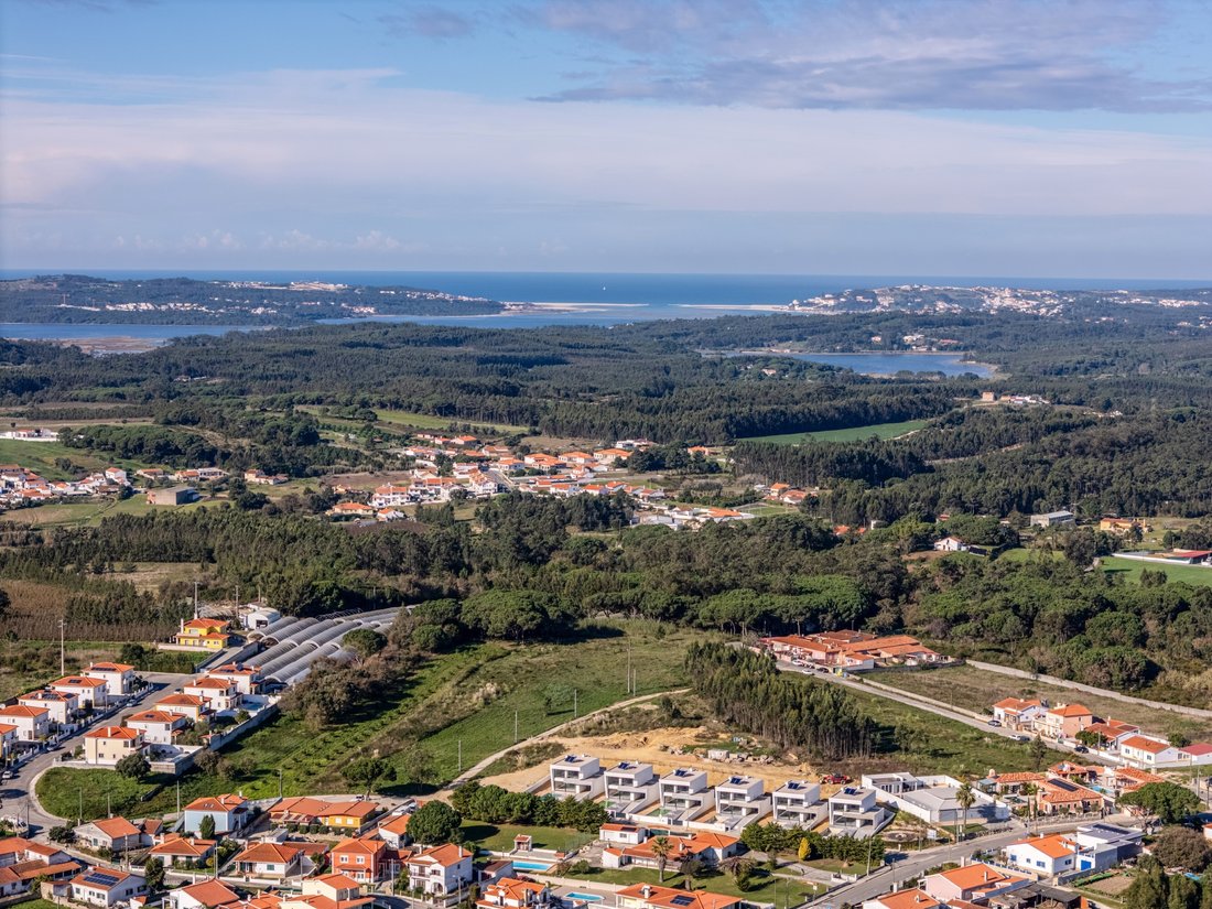 House in Santa Maria, Sao Pedro e Sobral da Lagoa, Leiria District, Portugal 5 - 16563720