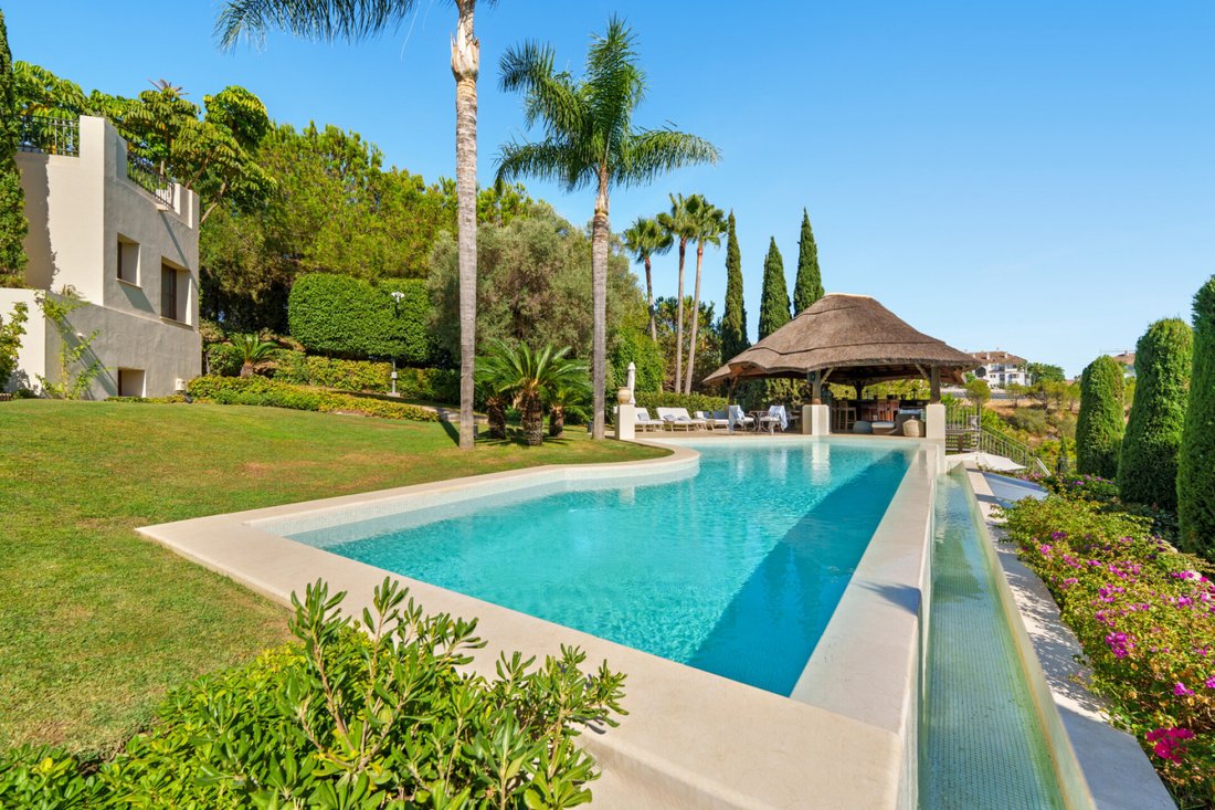 Villa in Marbella, Andalusia, Spain 4 - 16715457