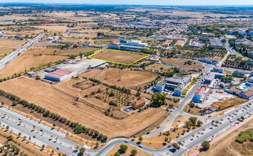 Land in Canaviais, Distrikt Évora, Portugal 1