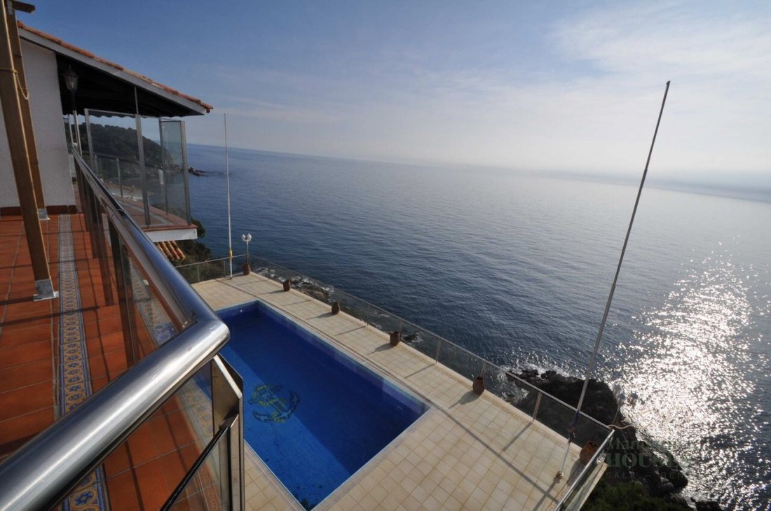 House in Lloret de Mar, Catalonia, Spain 3 - 12435305