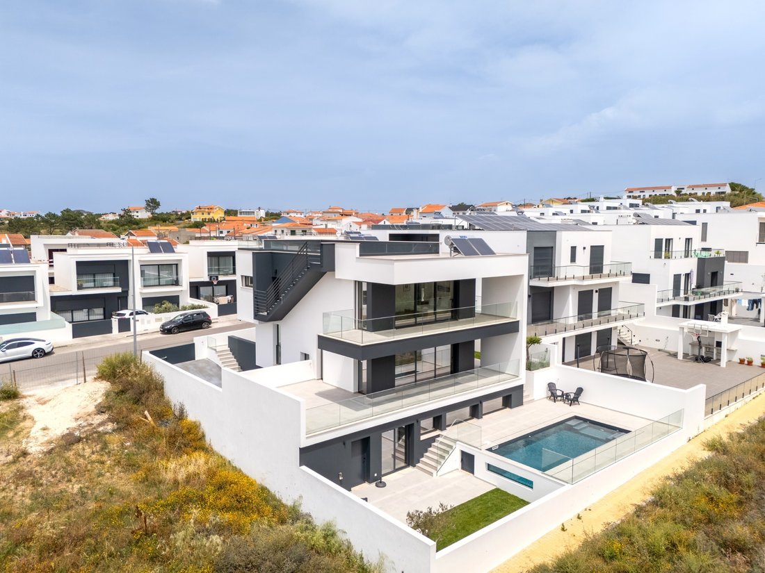 House in Atouguia da Baleia, Leiria District, Portugal 4 - 14389362