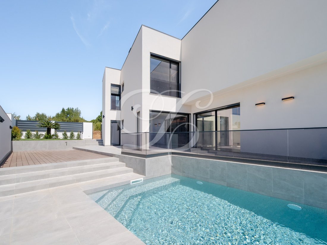 House in Cascais e Estoril, Lisbon, Portugal 1 - 15037273