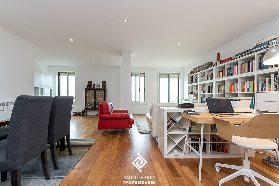Apartment in Espinho, Aveiro District, Portugal 1 - 15670794
