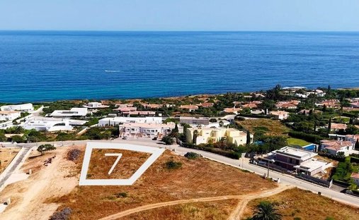Land in Praia da Luz, Algarve, Portugal 1