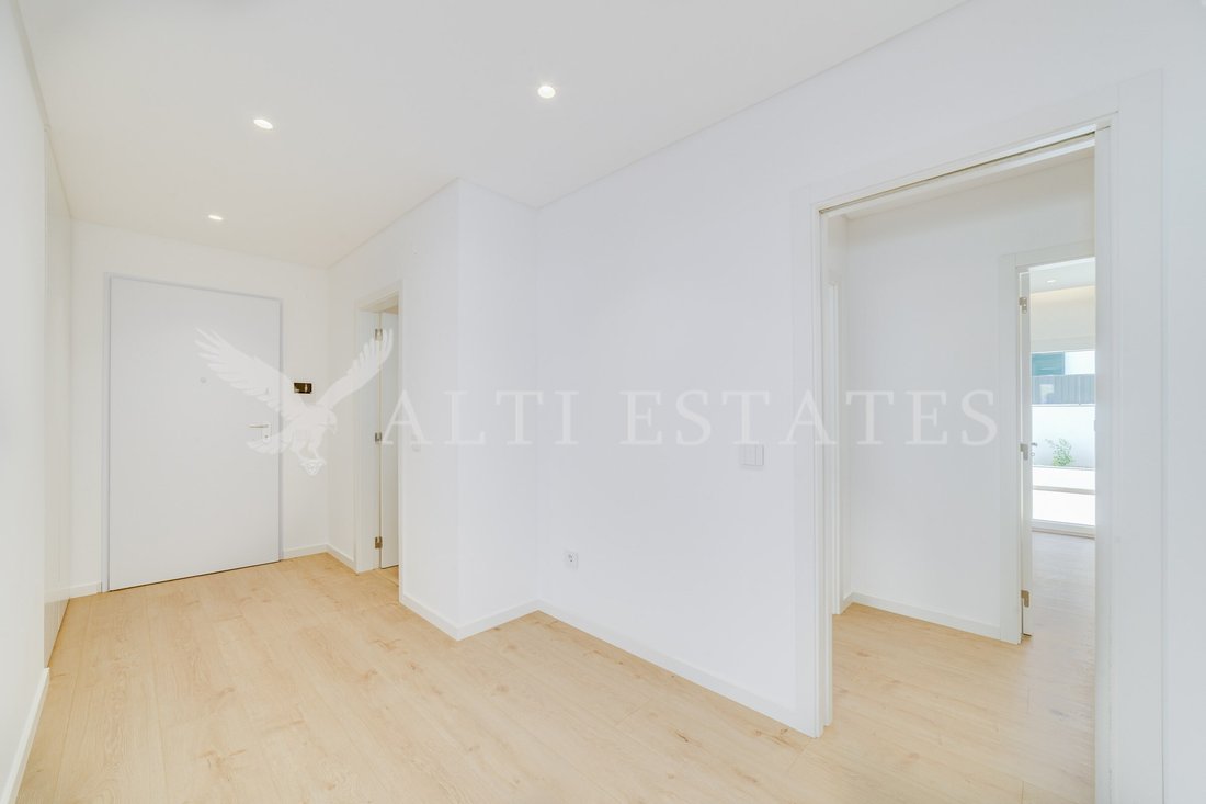 Apartment in Parede, Lisbon, Portugal 2 - 15763754