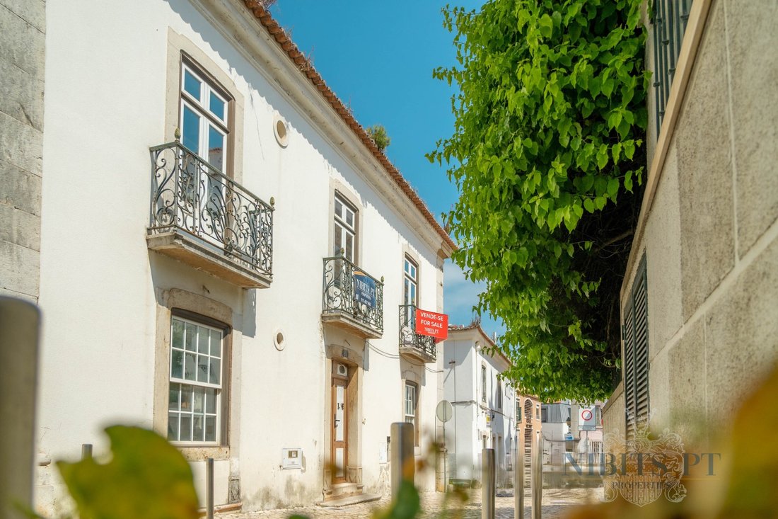 House in Cascais e Estoril, Lisbon, Portugal 1 - 14338273