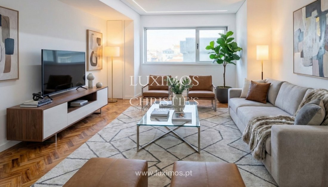 Apartment in Cedofeita, Santo Ildefonso, Se, Miragaia, Sao Nicolau e Vitoria, Porto District, Portugal 1 - 16711693
