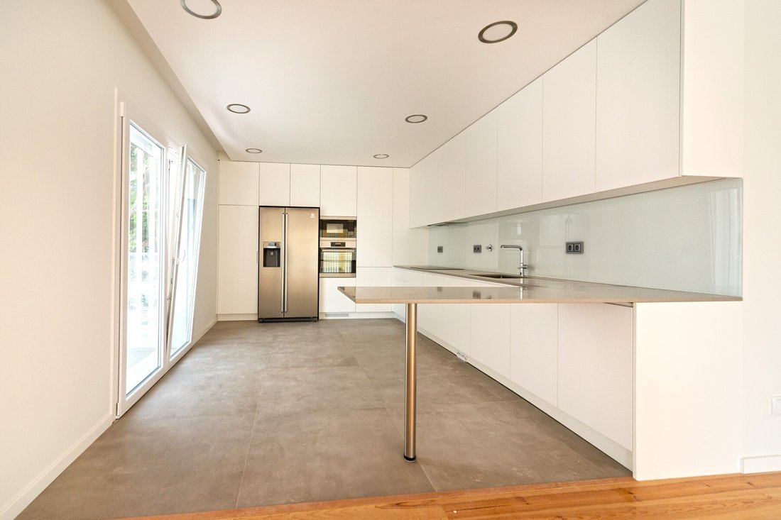 Apartment in Estoril, Cascais e Estoril, Lisbon 4 - 14944121
