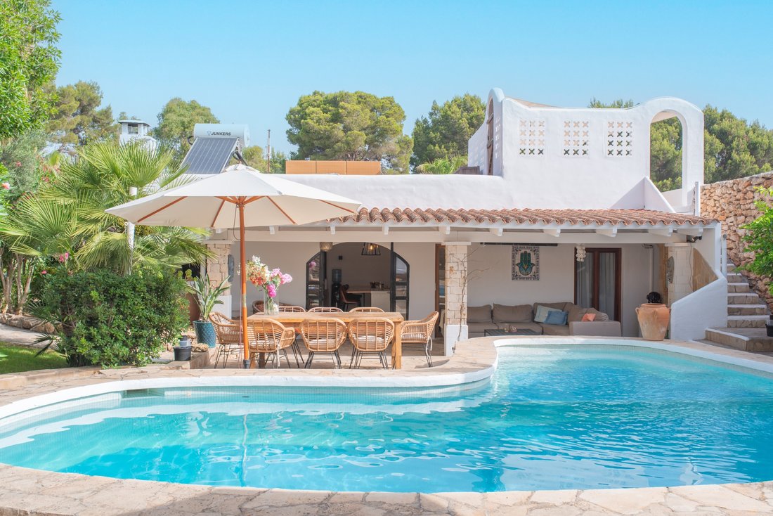 Villa in Roca Llisa, Santa Eularia des Riu, Balearic Islands 1 - 16704229