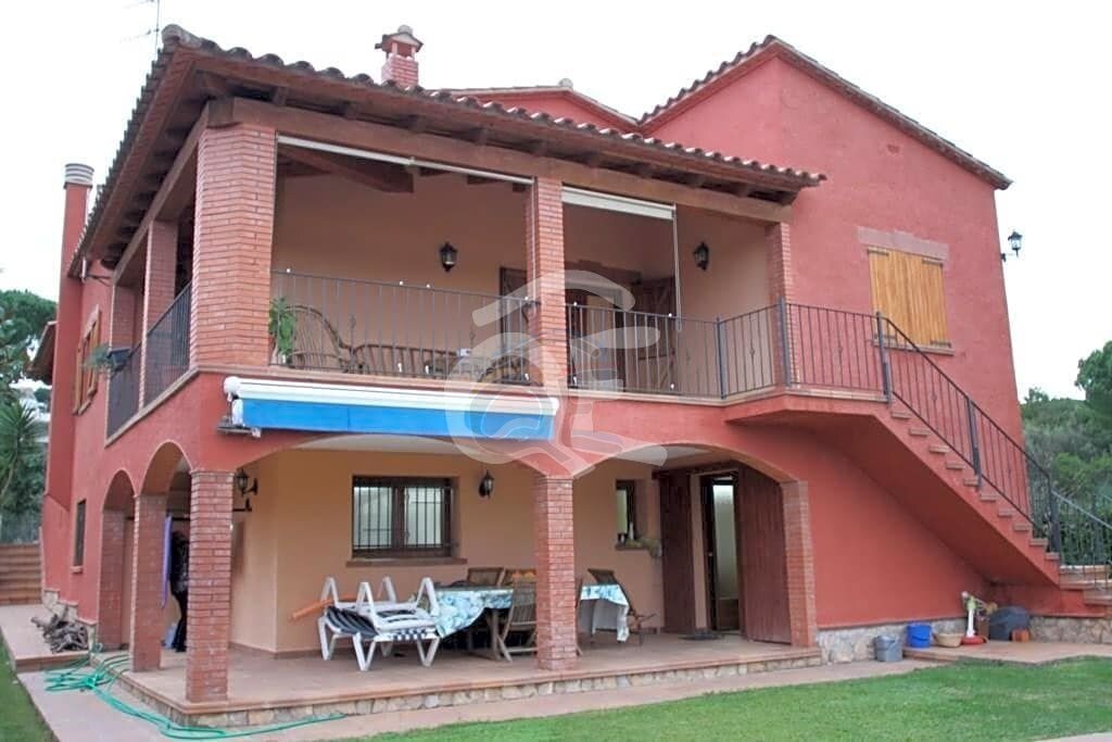 Chalet in Calonge i Sant Antoni, Catalonia, Spain 1 - 11783634