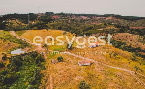 Land in Santiago do Cacem, Santa Cruz e Sao Bartolomeu da Serra, Setubal, Portugal 1