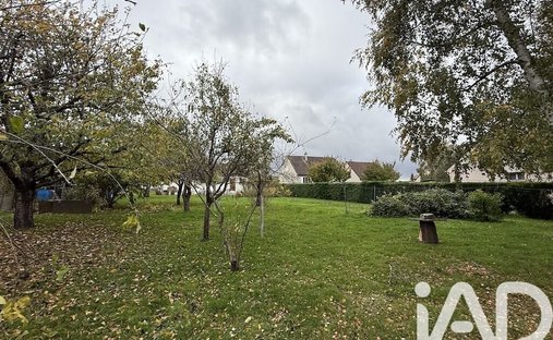 Castle for Sale in Samoreau, Île-de-France, France