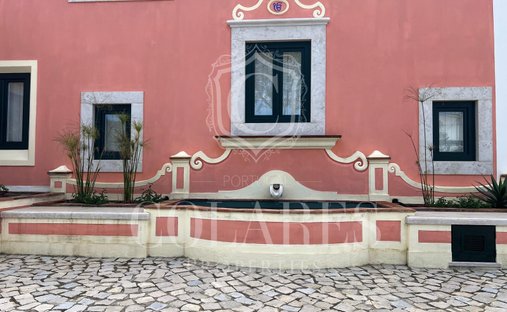 House in Colares, Lisbon, Portugal 1