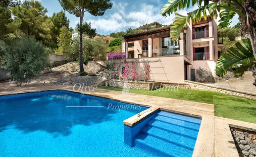 House in Esporles, Balearic Islands, Spain 1