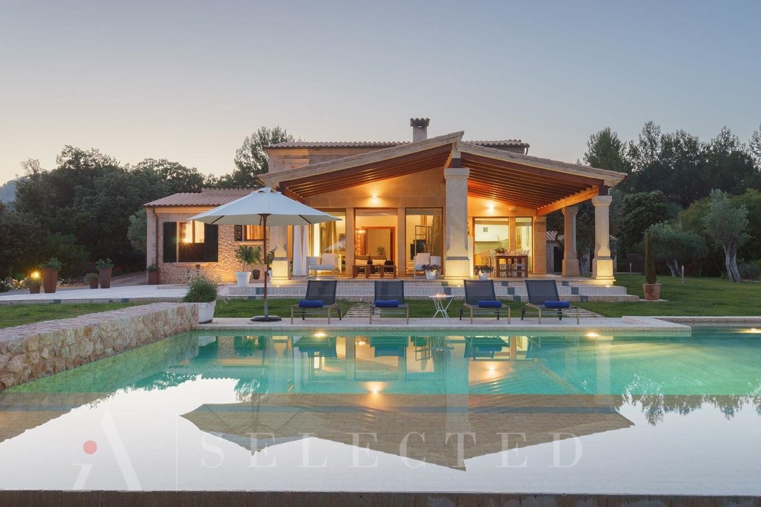Chalet in Pollenca, Balearic Islands, Spain 1 - 10894475