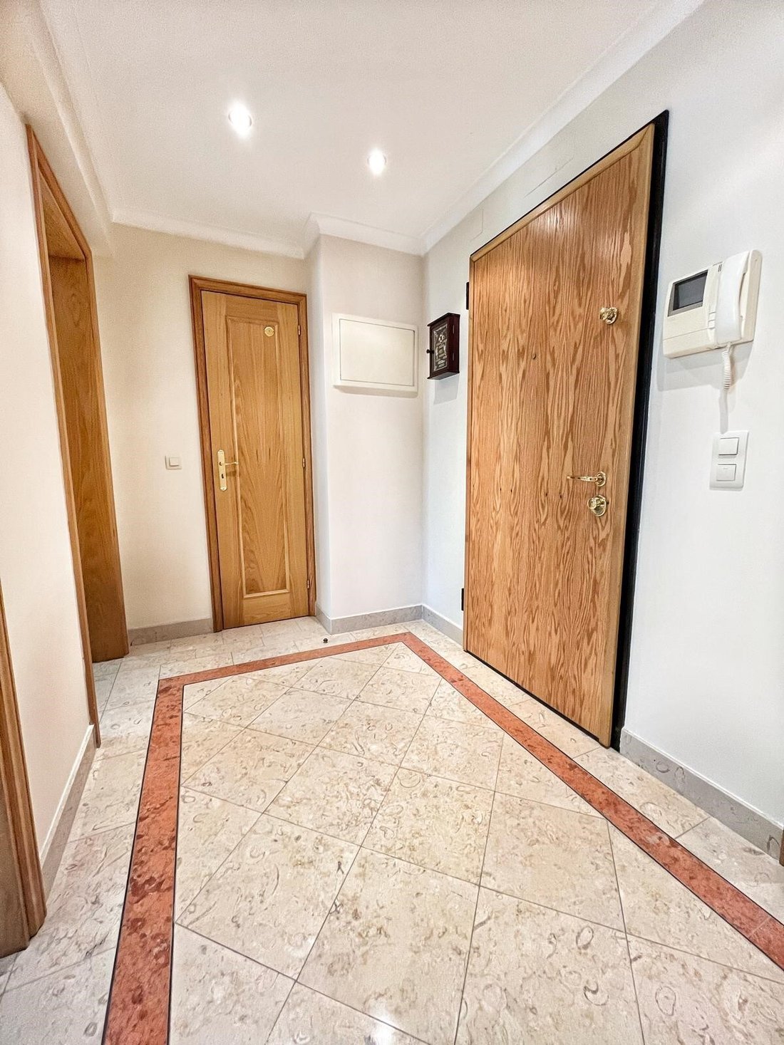 Apartment in Arroios, Lisbon, Portugal 3 - 14783211