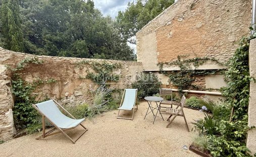 Beautiful Stone Property With Views And Pool