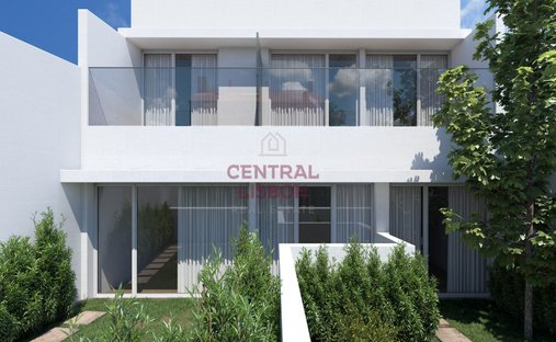 Apartment in Santa Marinha e Sao Pedro da Afurada, Porto District, Portugal 1