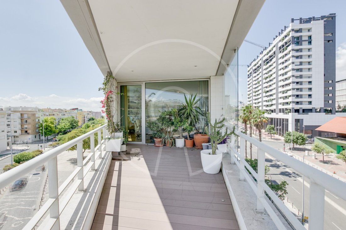 Apartment in Parque das Nacoes, Lisbon, Portugal 1 - 12877541