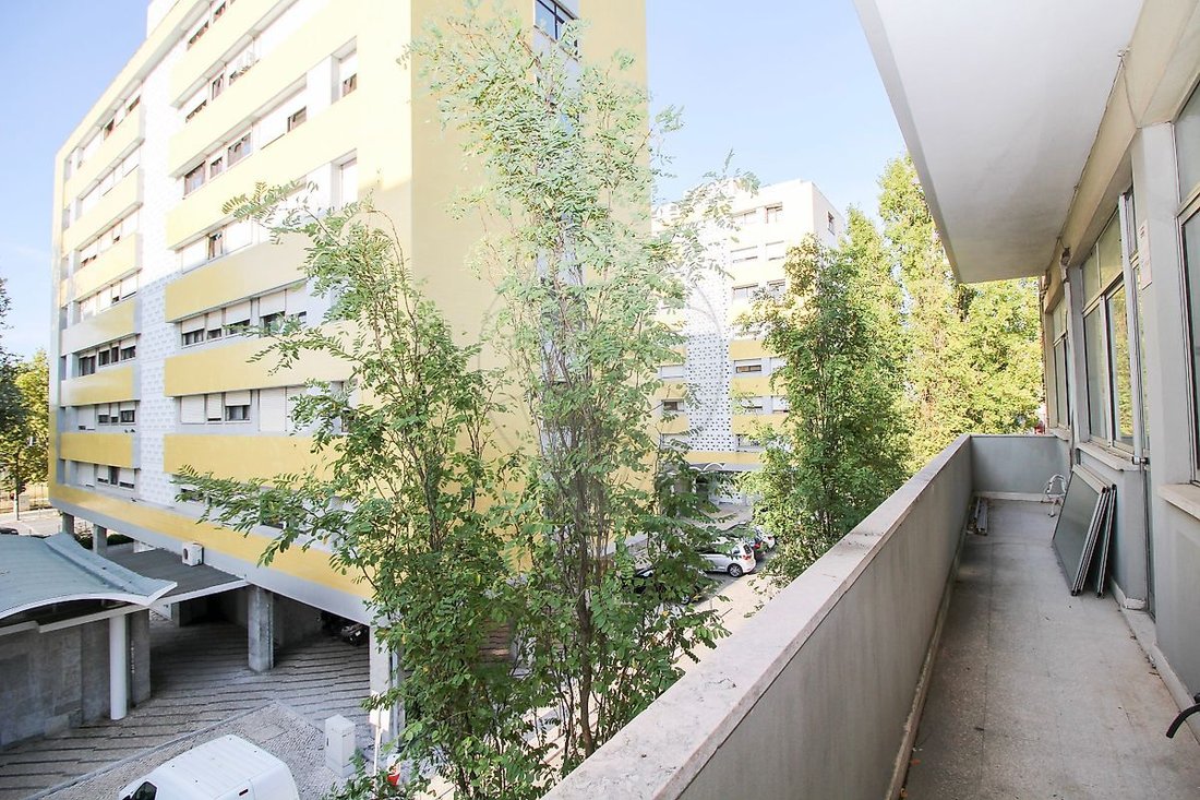 Apartment in Alvalade, Lisbon, Portugal 2 - 16718115