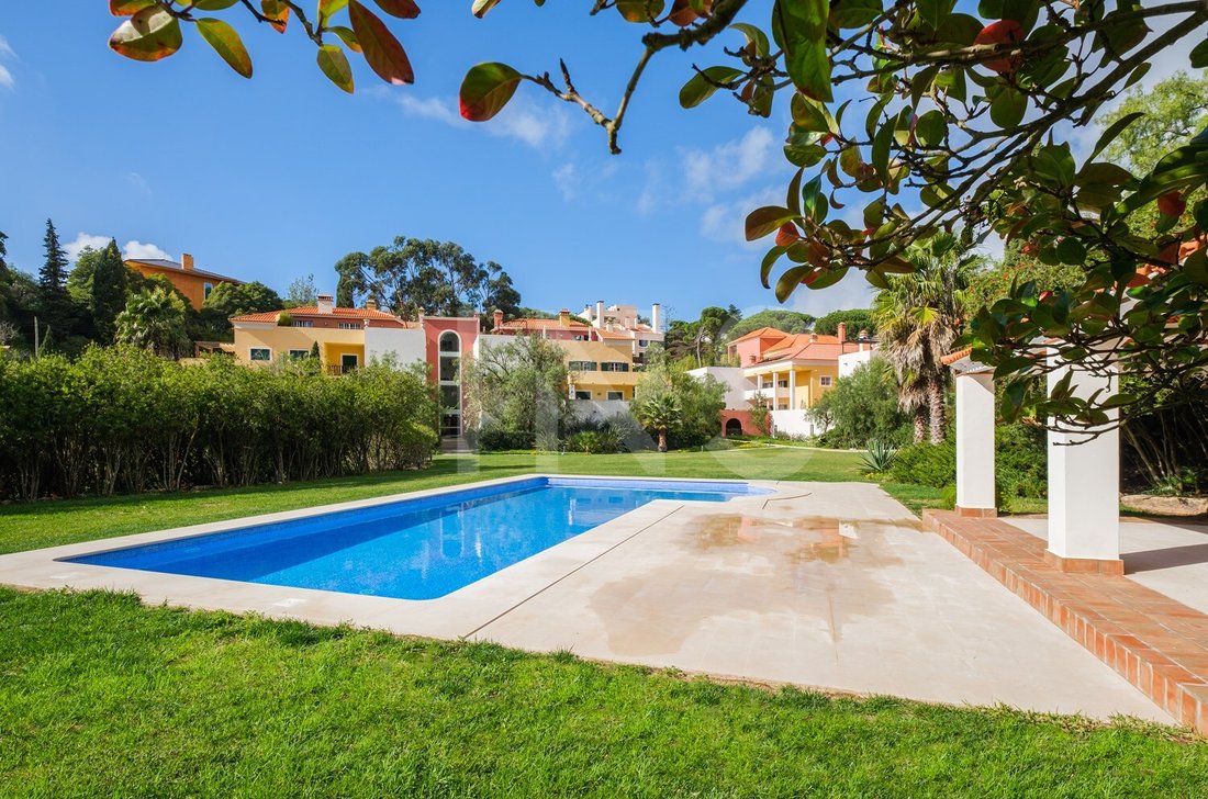Apartment in Estoril, Cascais e Estoril, Lisbon 1 - 12991241