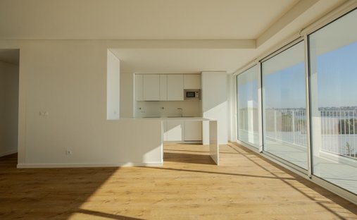 Apartment in Seixal, Arrentela e Aldeia de Paio Pires, Setubal, Portugal 1
