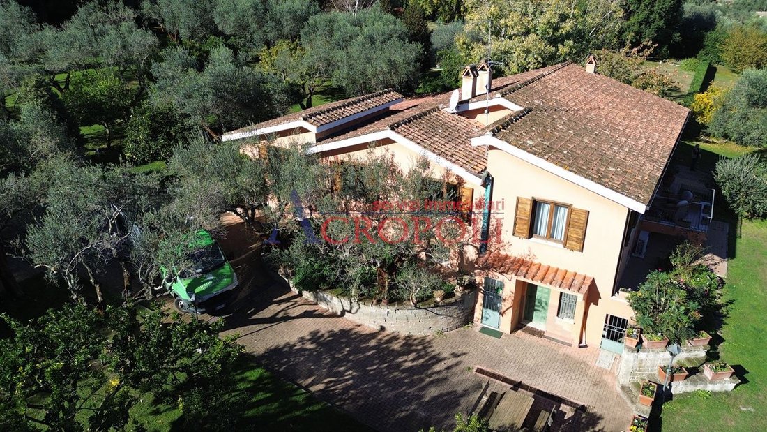 Villa in Bracciano, Lazio, Italy 3 - 16610836