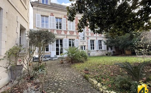 Estate in Compiegne, Hauts-de-France, France 1