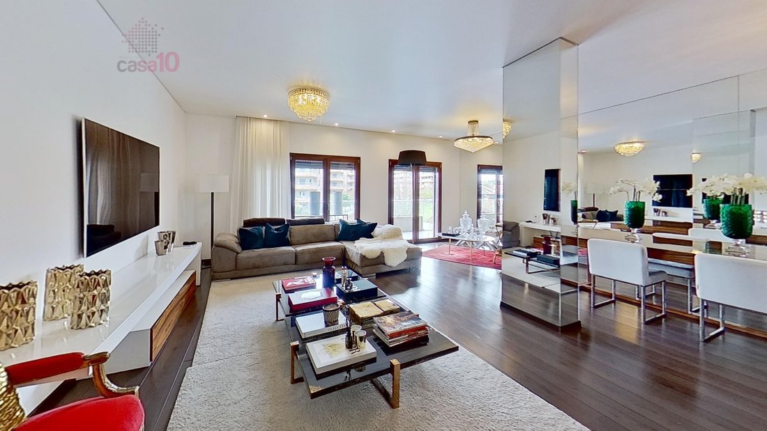 Apartment in Moscavide e Portela, Lisbon, Portugal 1 - 14155740