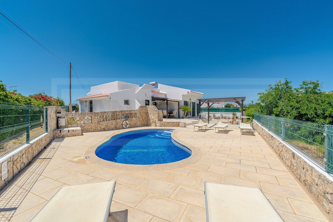 House in Guia, Algarve, Portugal 1 - 15962174