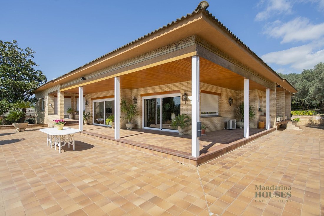Finca in Cornella del Terri, Catalonia, Spain 2 - 16599750