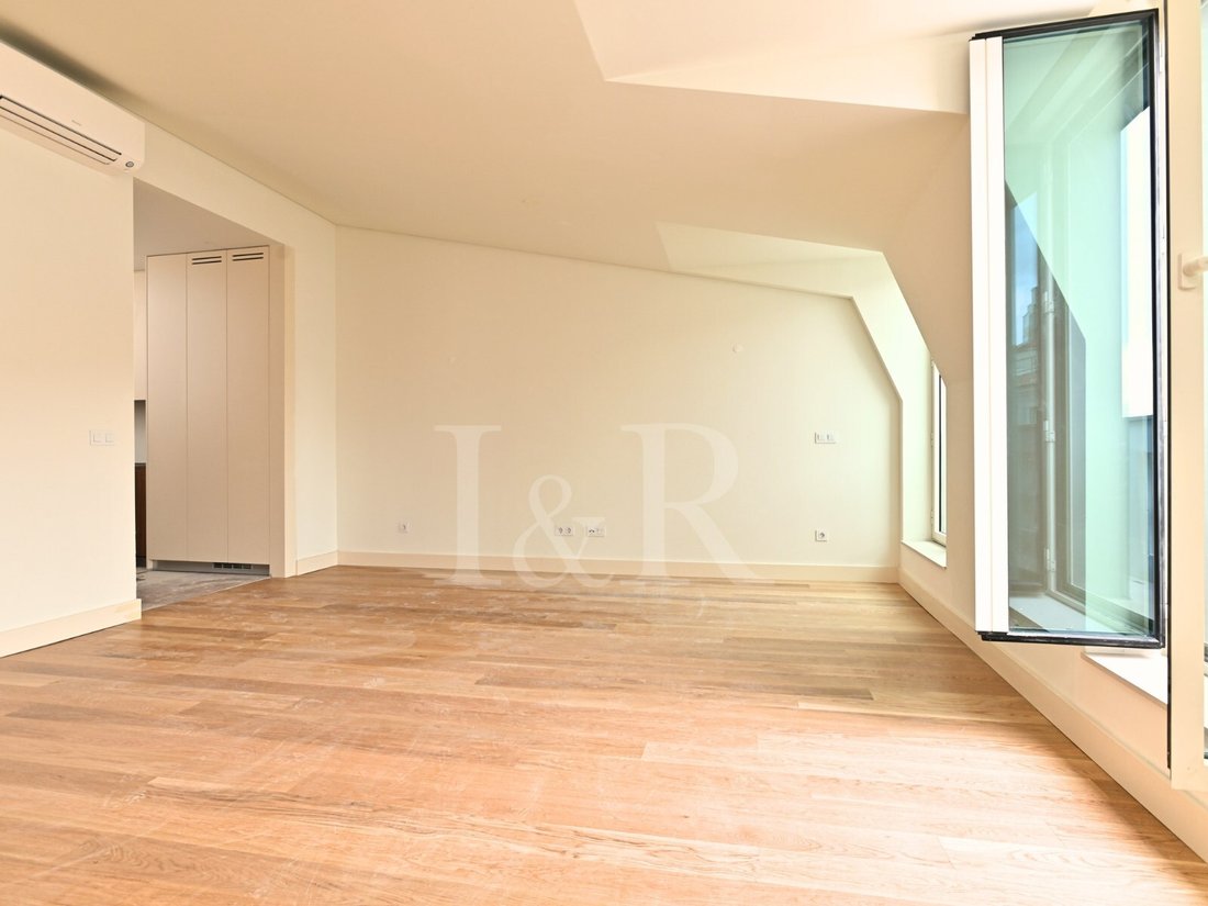 Apartment in Misericordia, Lisbon, Portugal 3 - 15290010
