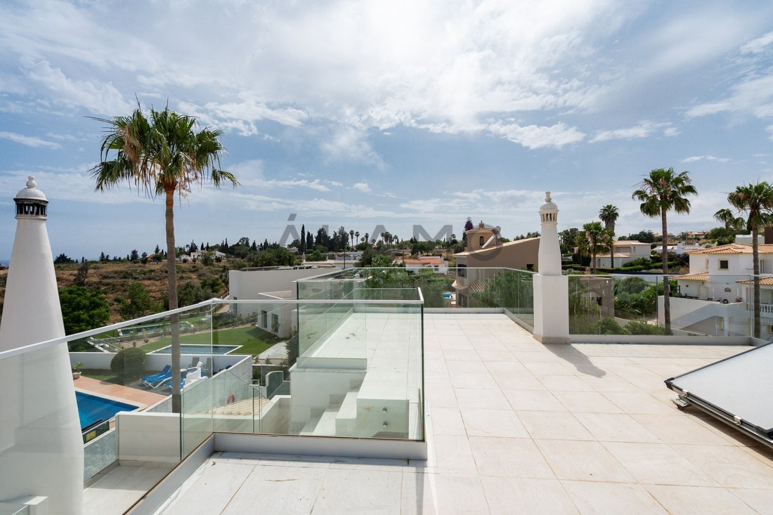 Villa in Carvoeiro, Algarve, Portugal 3 - 14928446