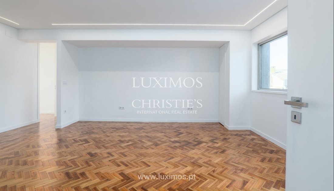 Apartment in Cedofeita, Santo Ildefonso, Se, Miragaia, Sao Nicolau e Vitoria, Porto District, Portugal 5 - 16711693