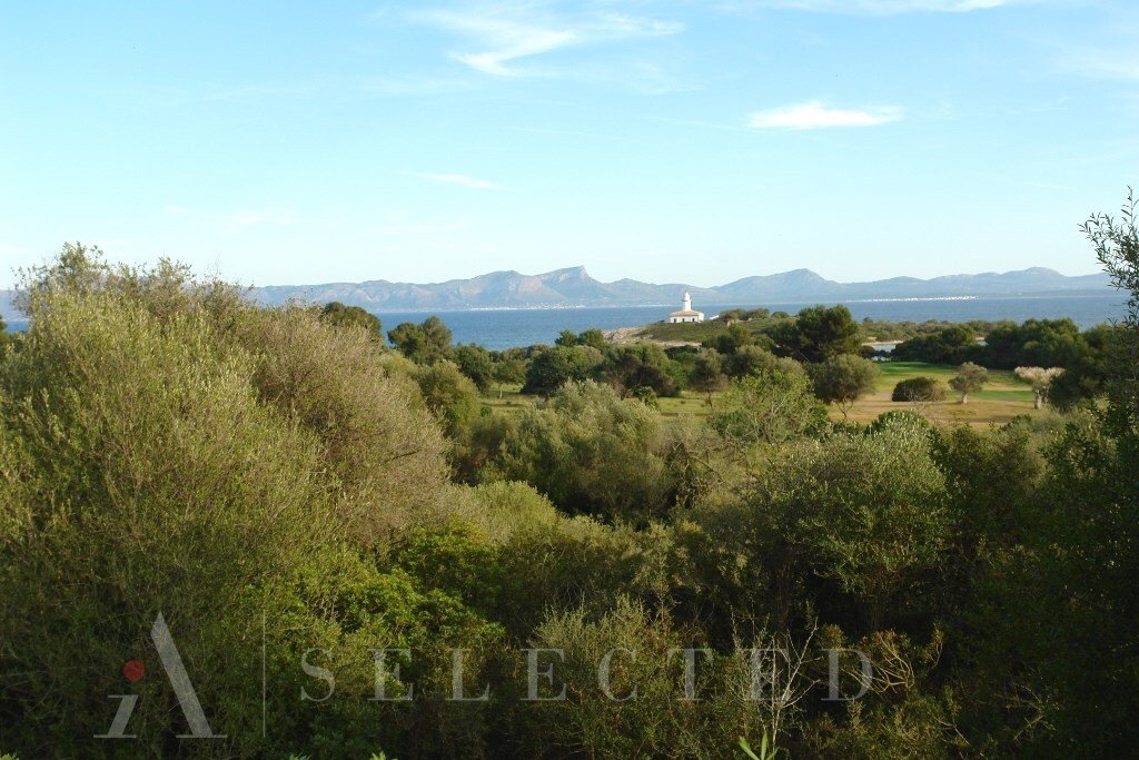 Land in Alcudia, Balearic Islands, Spain 1 - 10696440