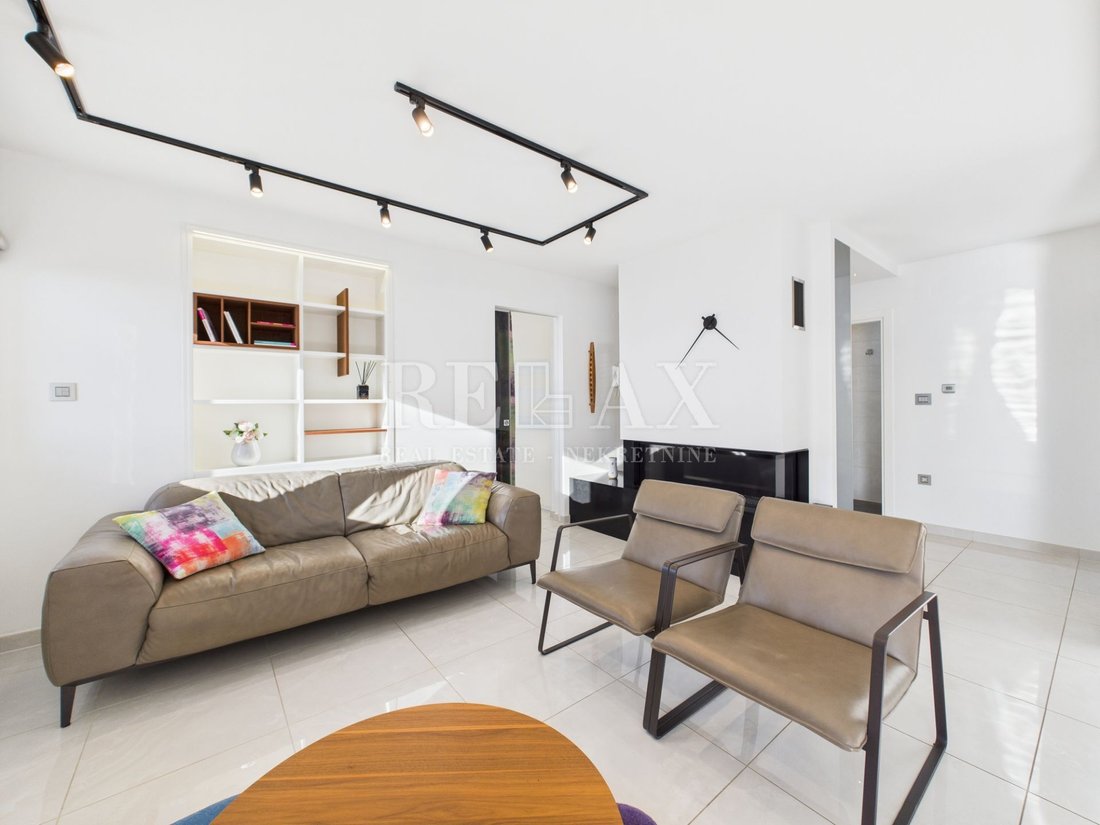 Apartment in Mjesni odbor Drenova, Grad Rijeka, Primorje-Gorski Kotar County 4 - 16717336