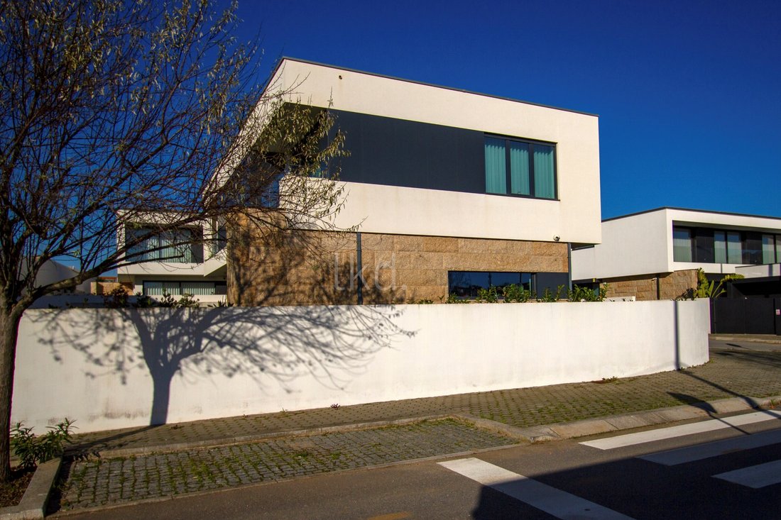 Haus in São Félix da Marinha, Distrikt Porto, Portugal 1 - 15210242