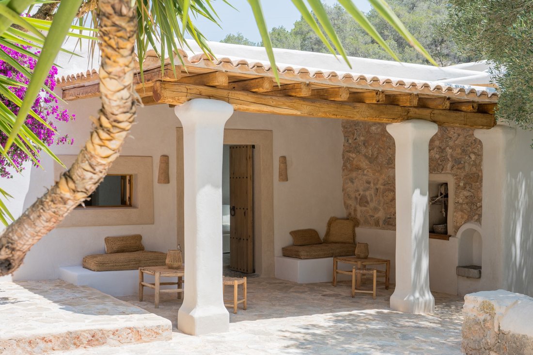 Villa in Sant Jordi de ses Salines, Sant Josep de sa Talaia, Balearic Islands 4 - 16097915