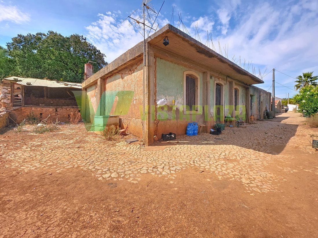 Land in Mexilhoeira Grande, Algarve, Portugal 1 - 16195873