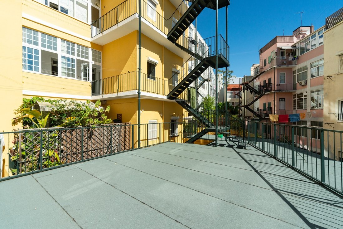 Apartment in Arroios, Lisbon, Portugal 2 - 15487158